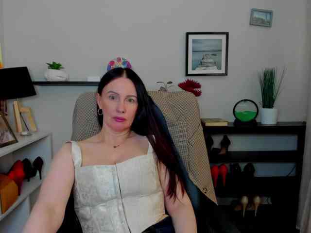 velvetJasmine webcam