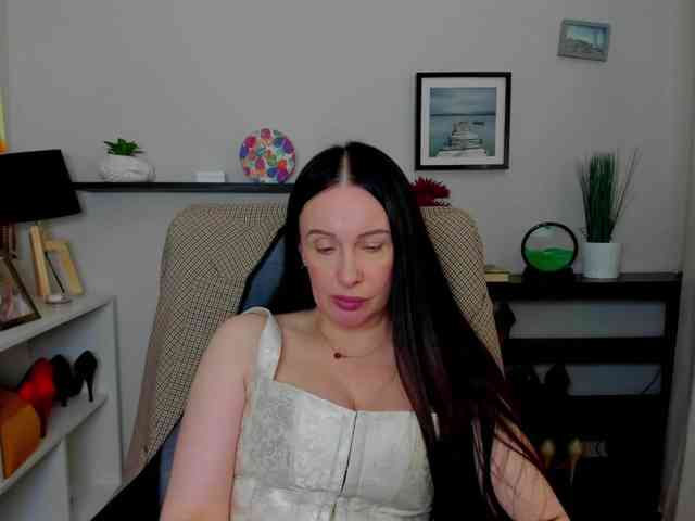 velvetJasmine webcam