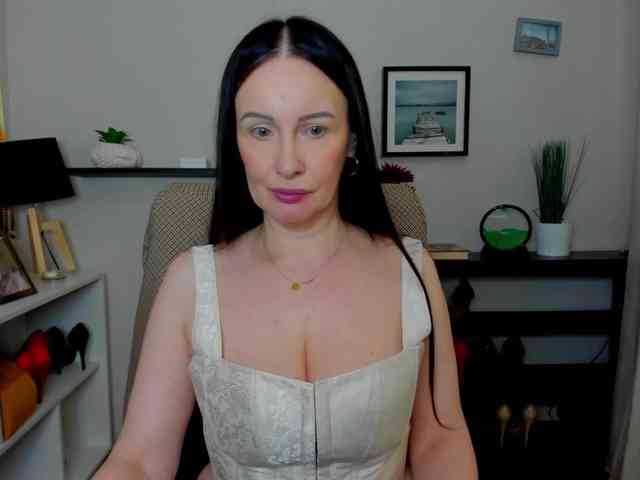 velvetJasmine webcam