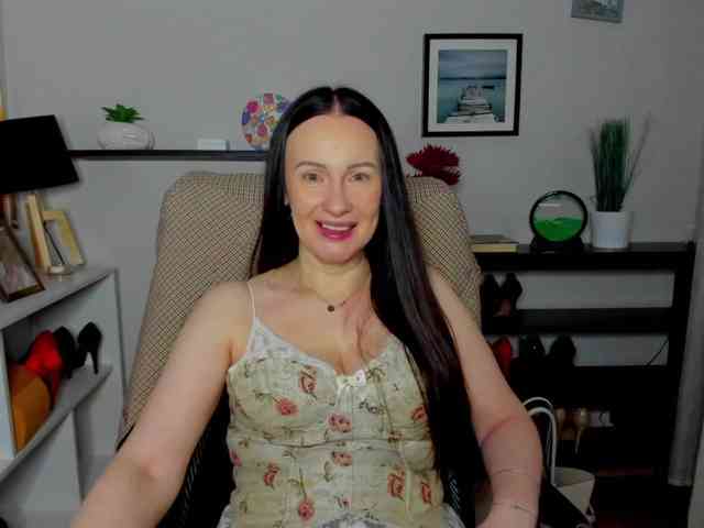 velvetJasmine webcam