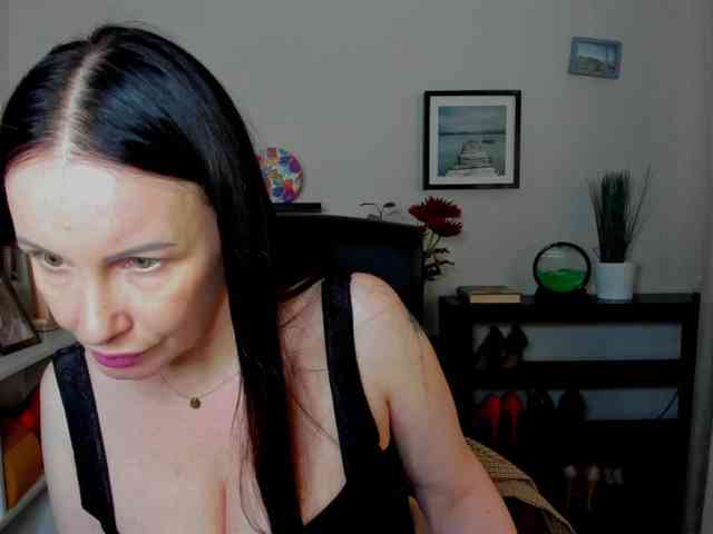 velvetJasmine webcam