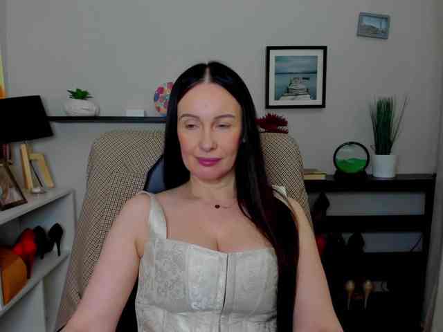 velvetJasmine webcam