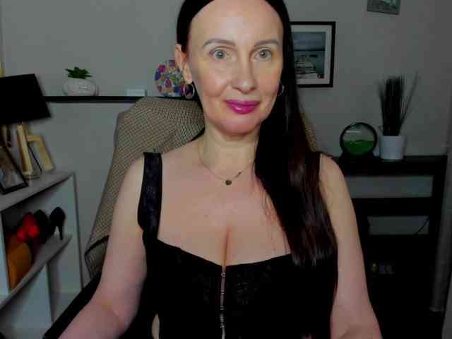 velvetJasmine webcam