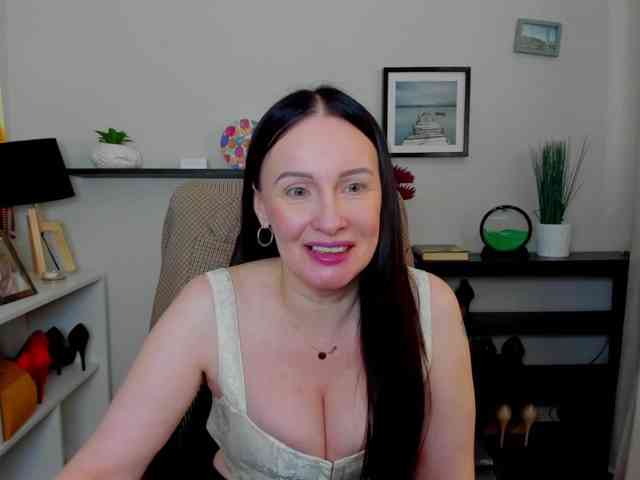 velvetJasmine webcam