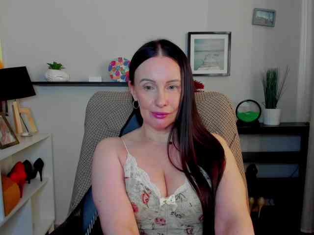 velvetJasmine webcam