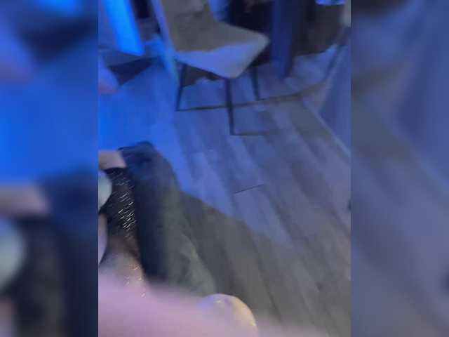 Entrez le videochat erotique avec le
modèle razvedos5 razvedos5