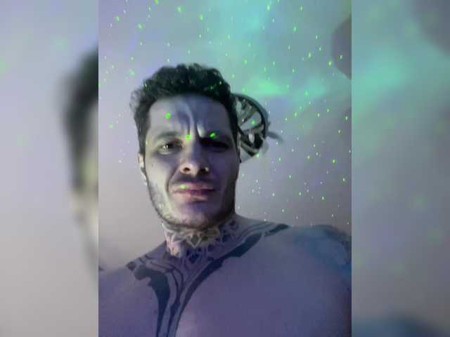 Accedi alla chat con il nickname razvedos5 razvedos5