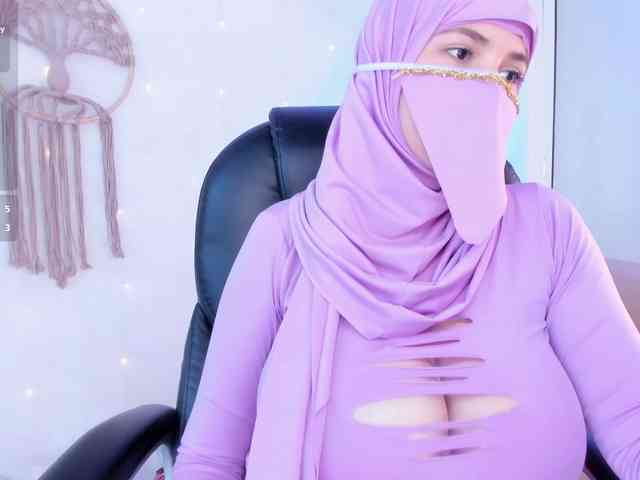salma-isawwi webcam