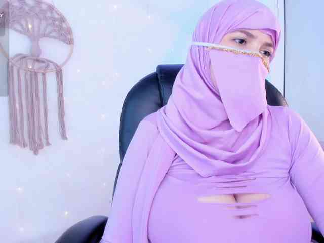 salma-isawwi webcam