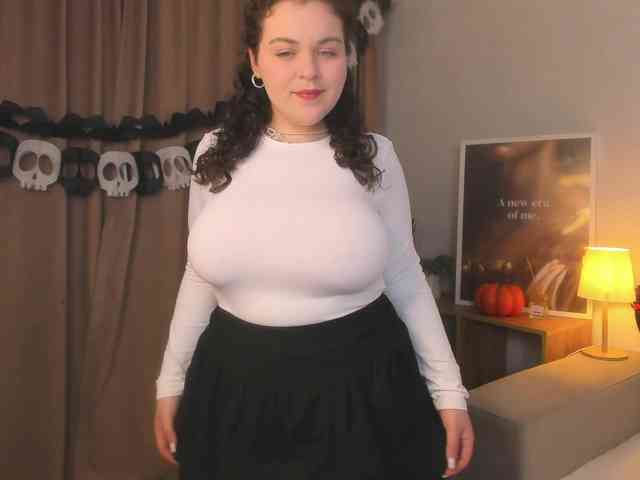ElinaStarr webcam