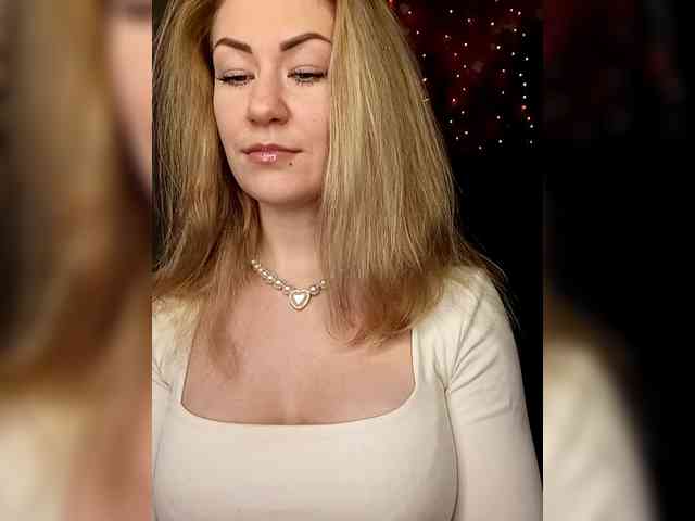EnergyGirl webcam