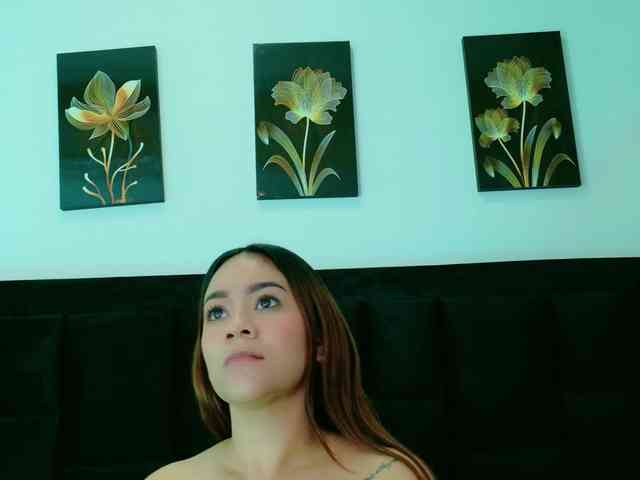 mamaneedsfun webcam
