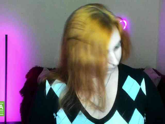 Aliciaredluv webcam