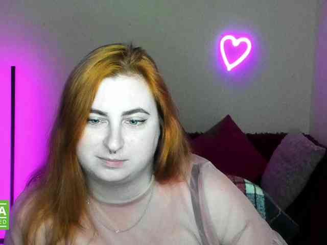 Aliciaredluv webcam