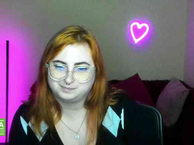 Aliciaredluv webcam
