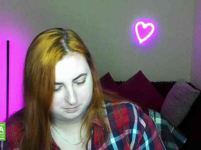 Aliciaredluv webcam