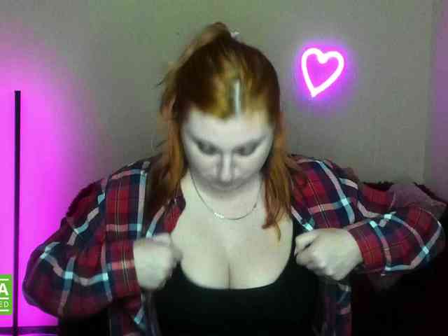Aliciaredluv webcam