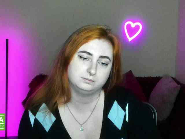 Aliciaredluv webcam