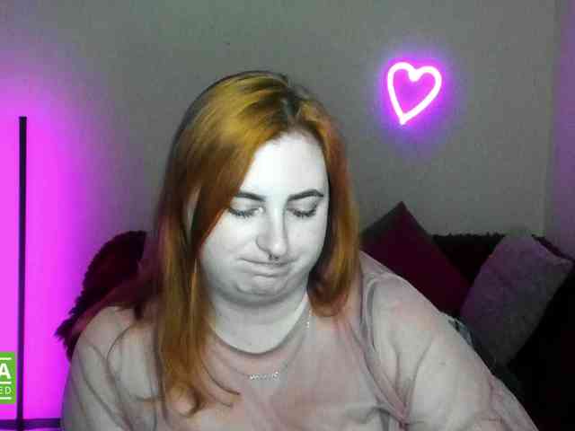 Aliciaredluv webcam