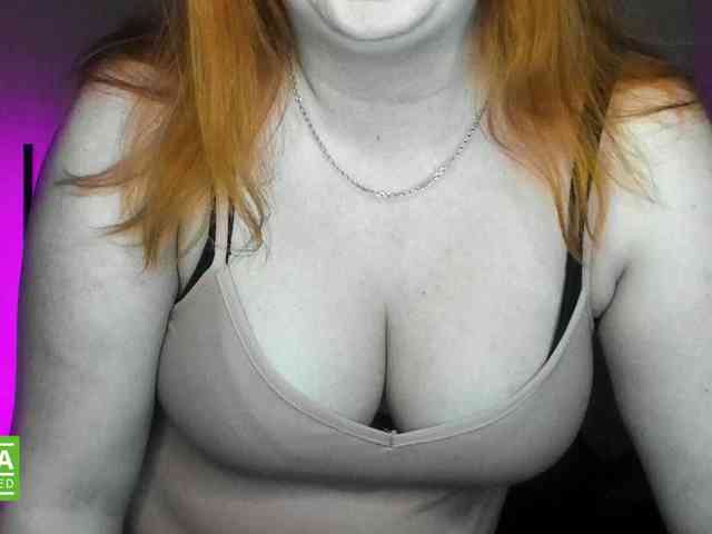 Aliciaredluv webcam