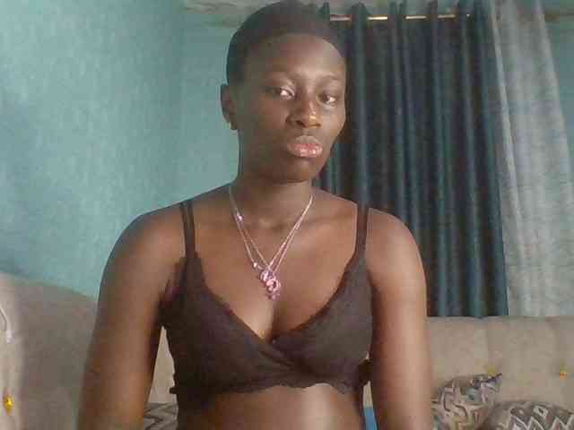 Sweet-Melanin webcam