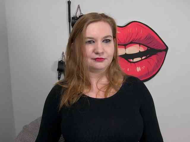 NikkiWild webcam