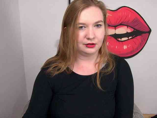 NikkiWild webcam