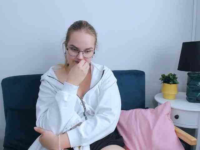 AlicePretty69 webcam