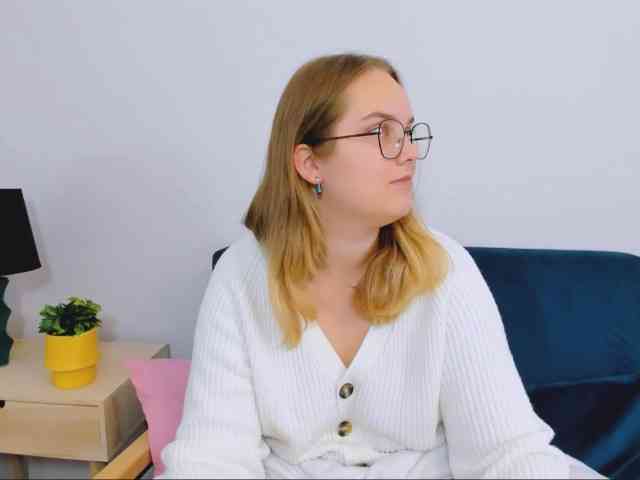 AlicePretty69 webcam