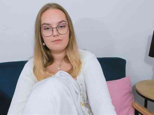 AlicePretty69 webcam