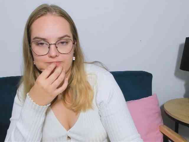 AlicePretty69 webcam