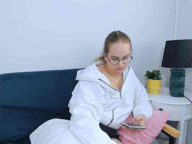 AlicePretty69 webcam