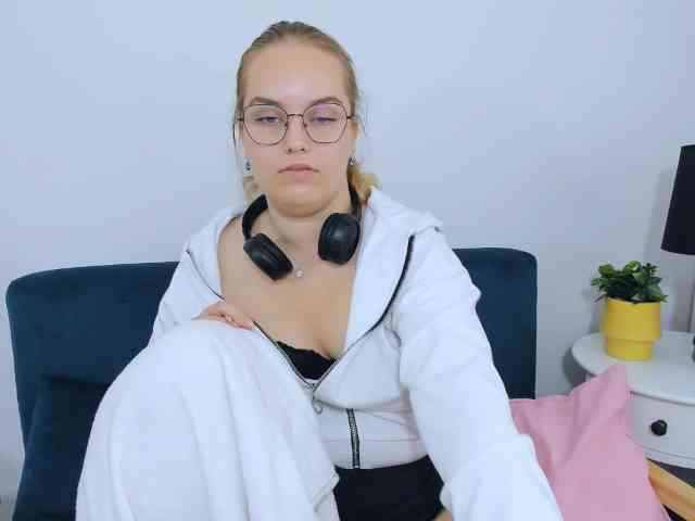 AlicePretty69 webcam