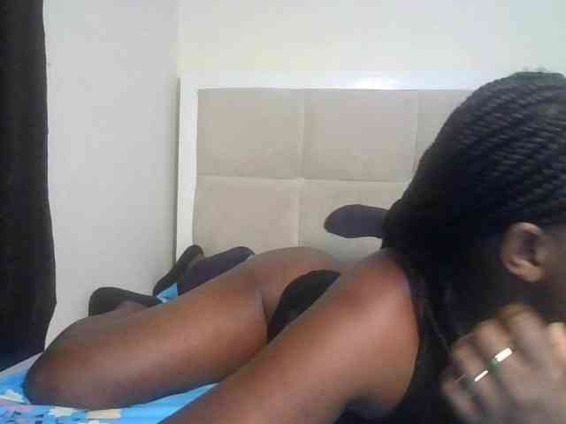 Sexynina25 webcam