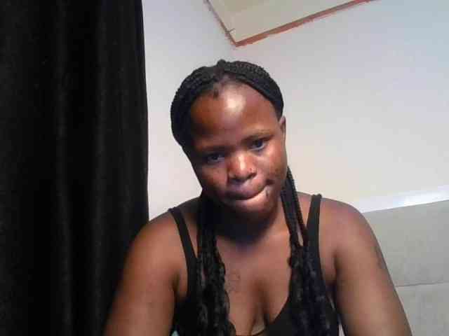 Sexynina25 webcam