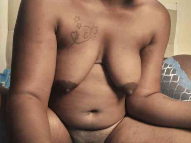 Sexynina25 webcam