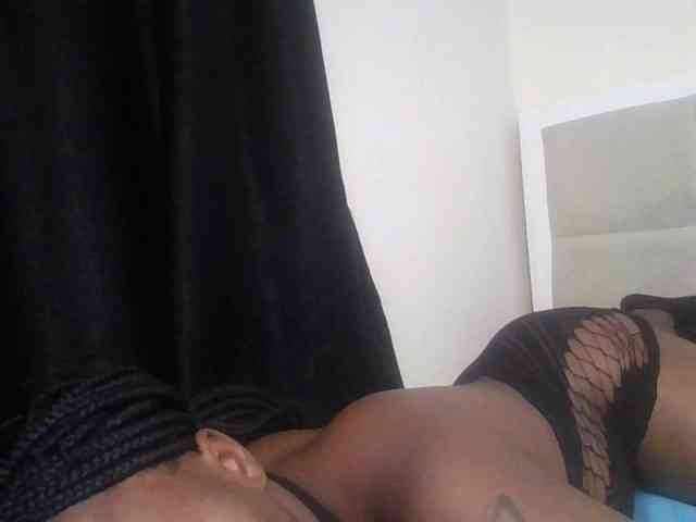 Sexynina25 webcam