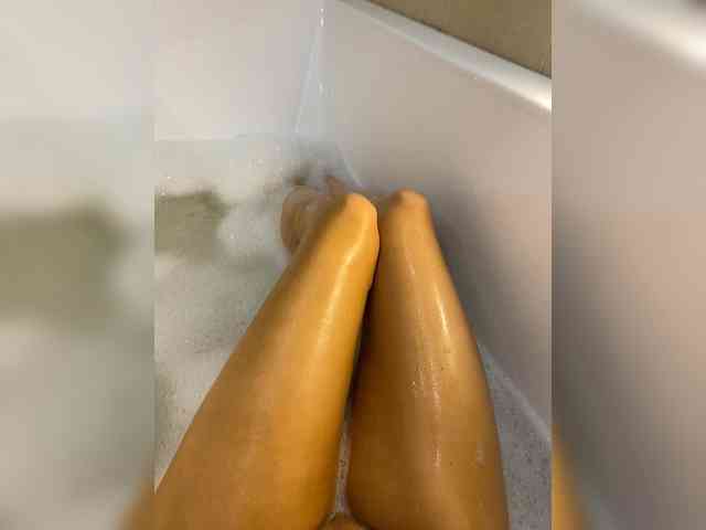 KateFoxxx028 webcam
