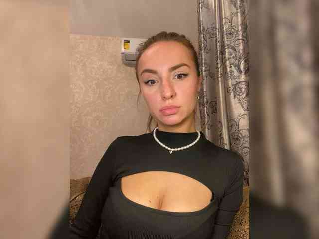 KateFoxxx028 webcam