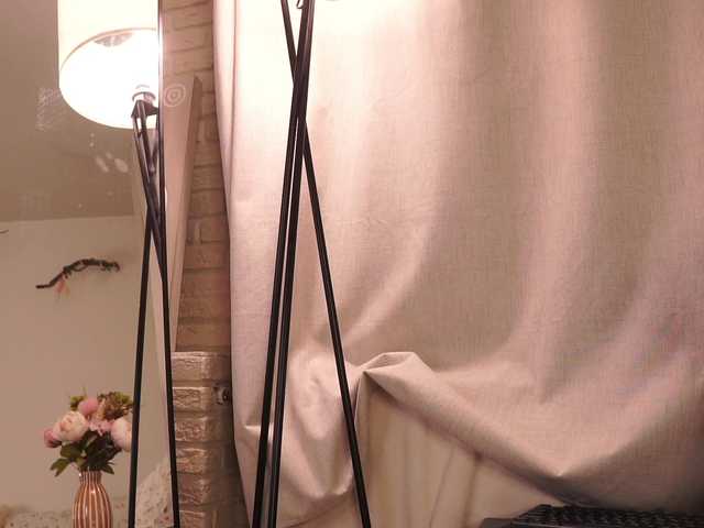 Vai a chattare su YesImAnna YesImAnna