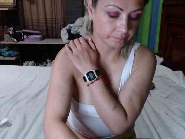 Charlizetheron1 webcam