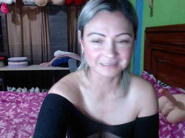 Charlizetheron1 webcam
