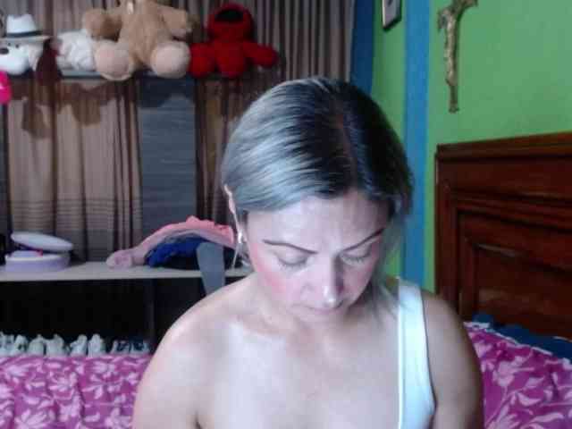 Charlizetheron1 webcam