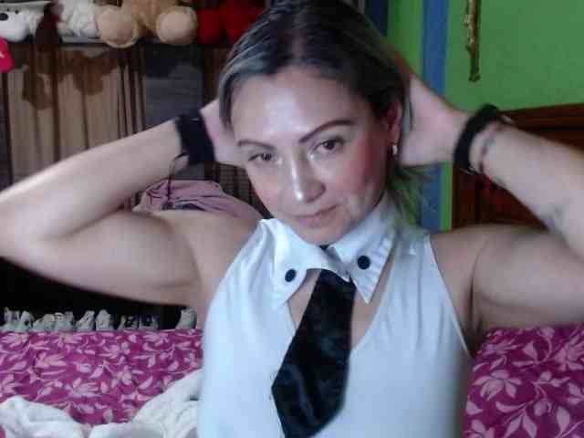 Charlizetheron1 webcam
