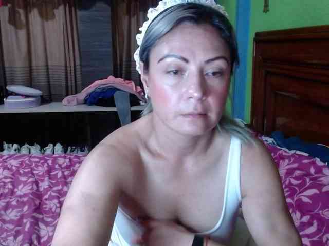 Charlizetheron1 webcam