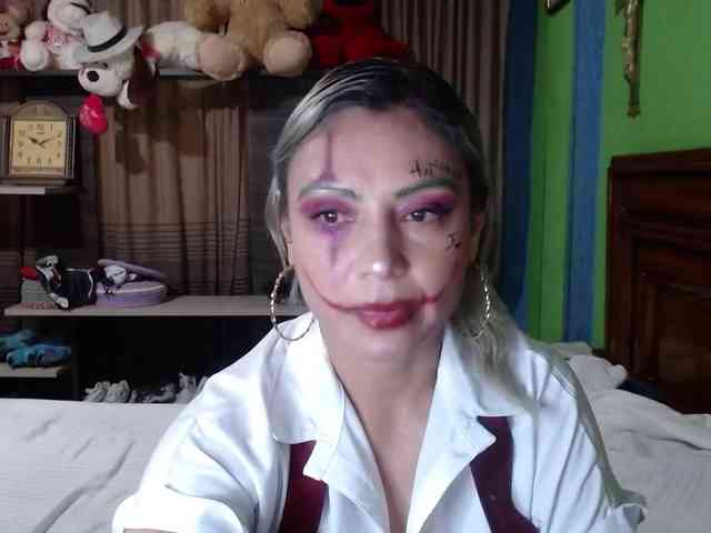 Charlizetheron1 webcam