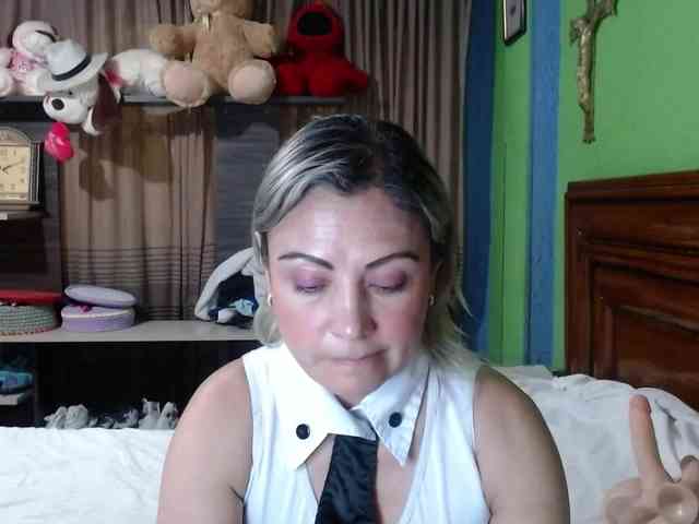 Charlizetheron1 webcam