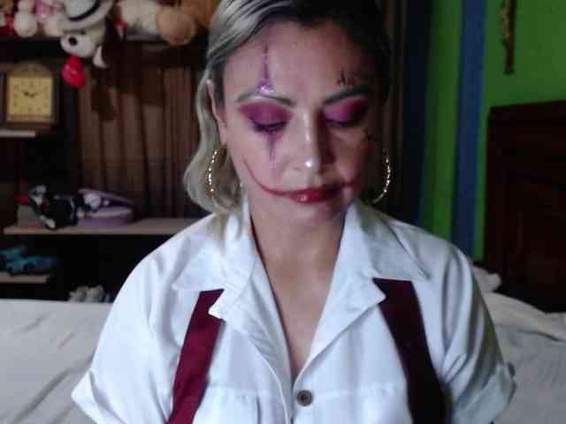 Charlizetheron1 webcam