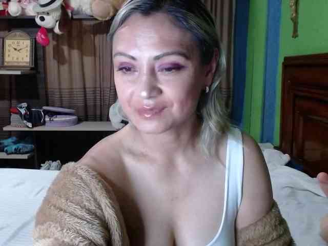 Charlizetheron1 webcam