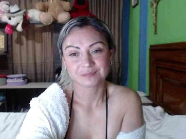 Charlizetheron1 webcam